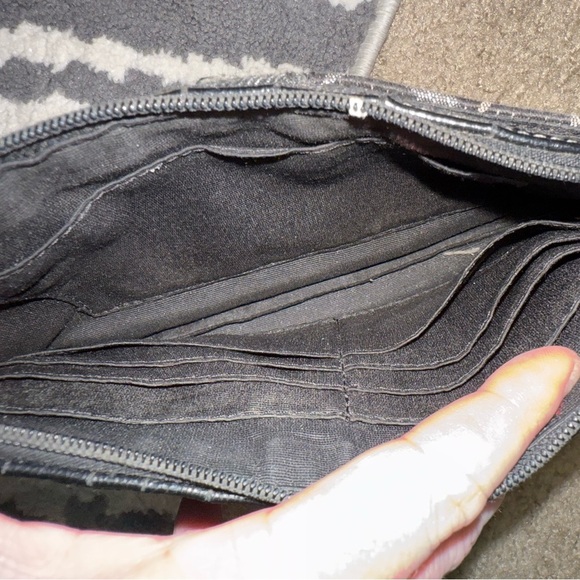 Coach signature stripe 3 color metallic signature large logo wristlet black - Picture 3 of 8